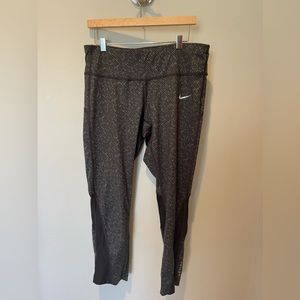 Nike Cropped Dark Grey Running Leggings Size S